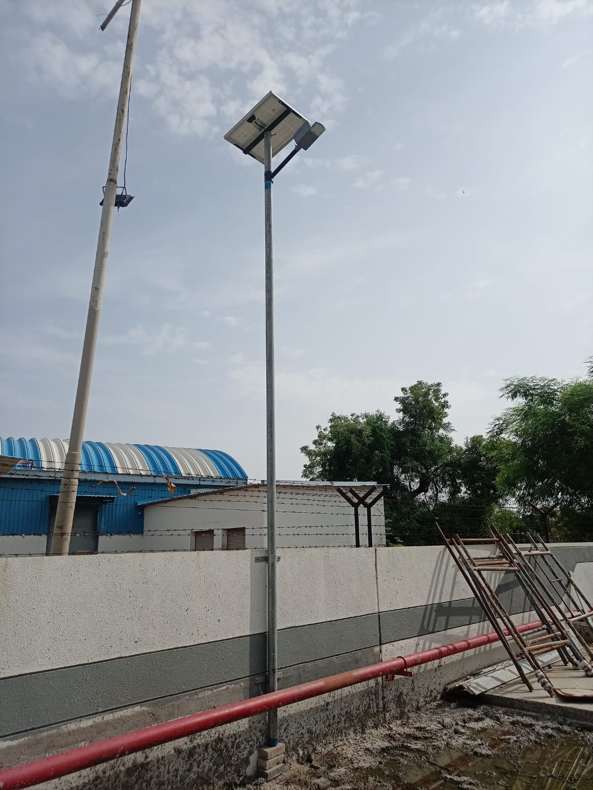 30 Watt solar street light