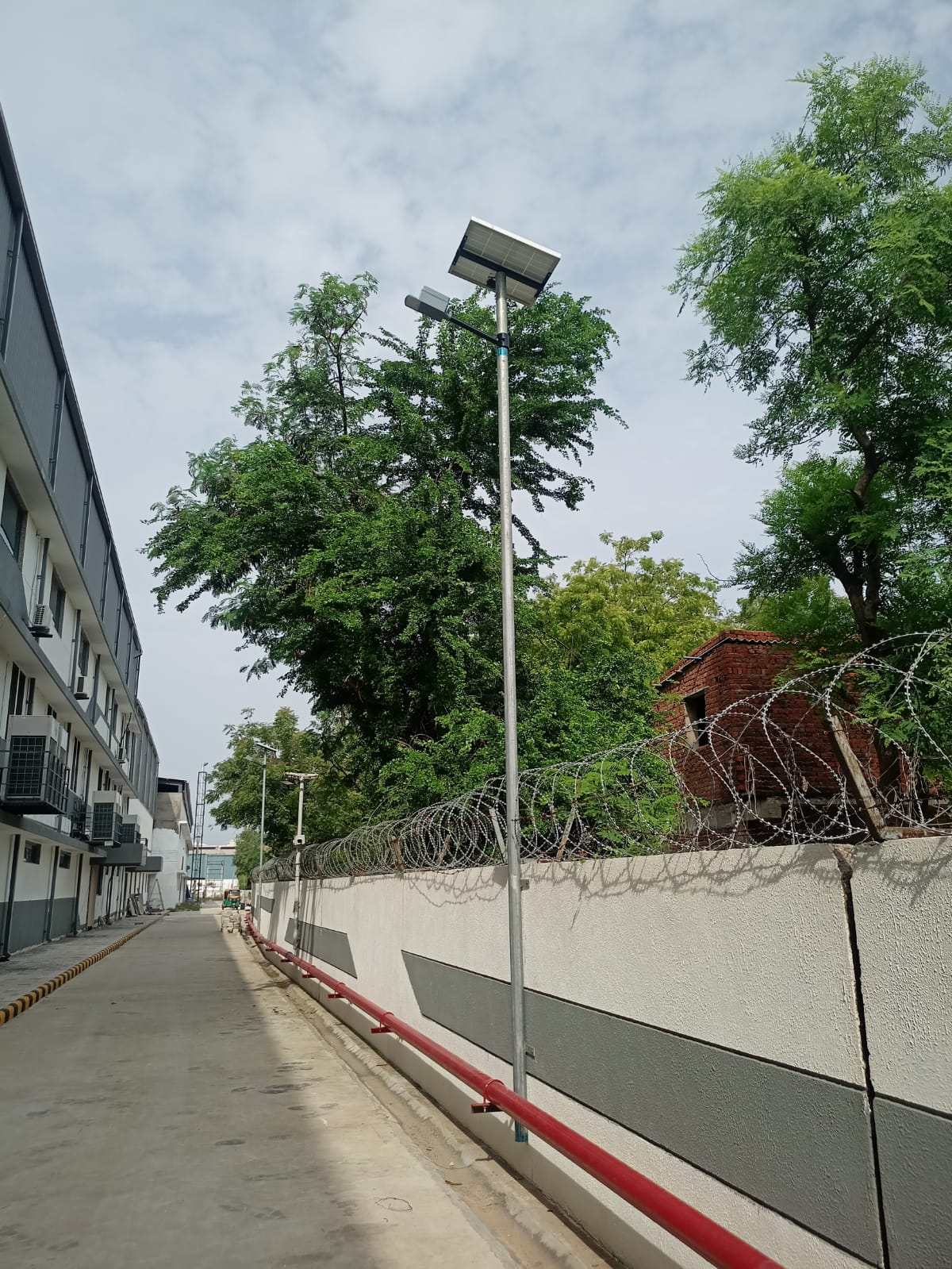 15 Watt Solar street light