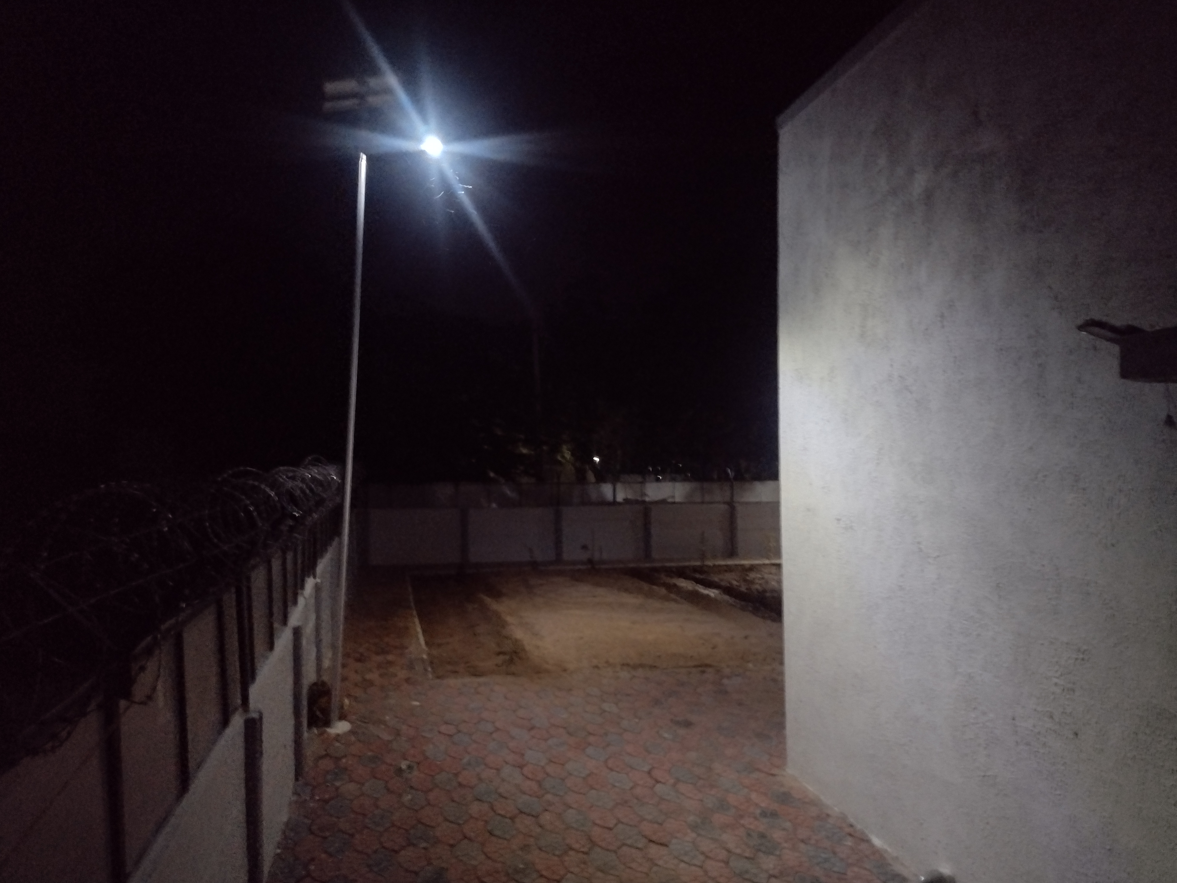 15 Watt Solar street light