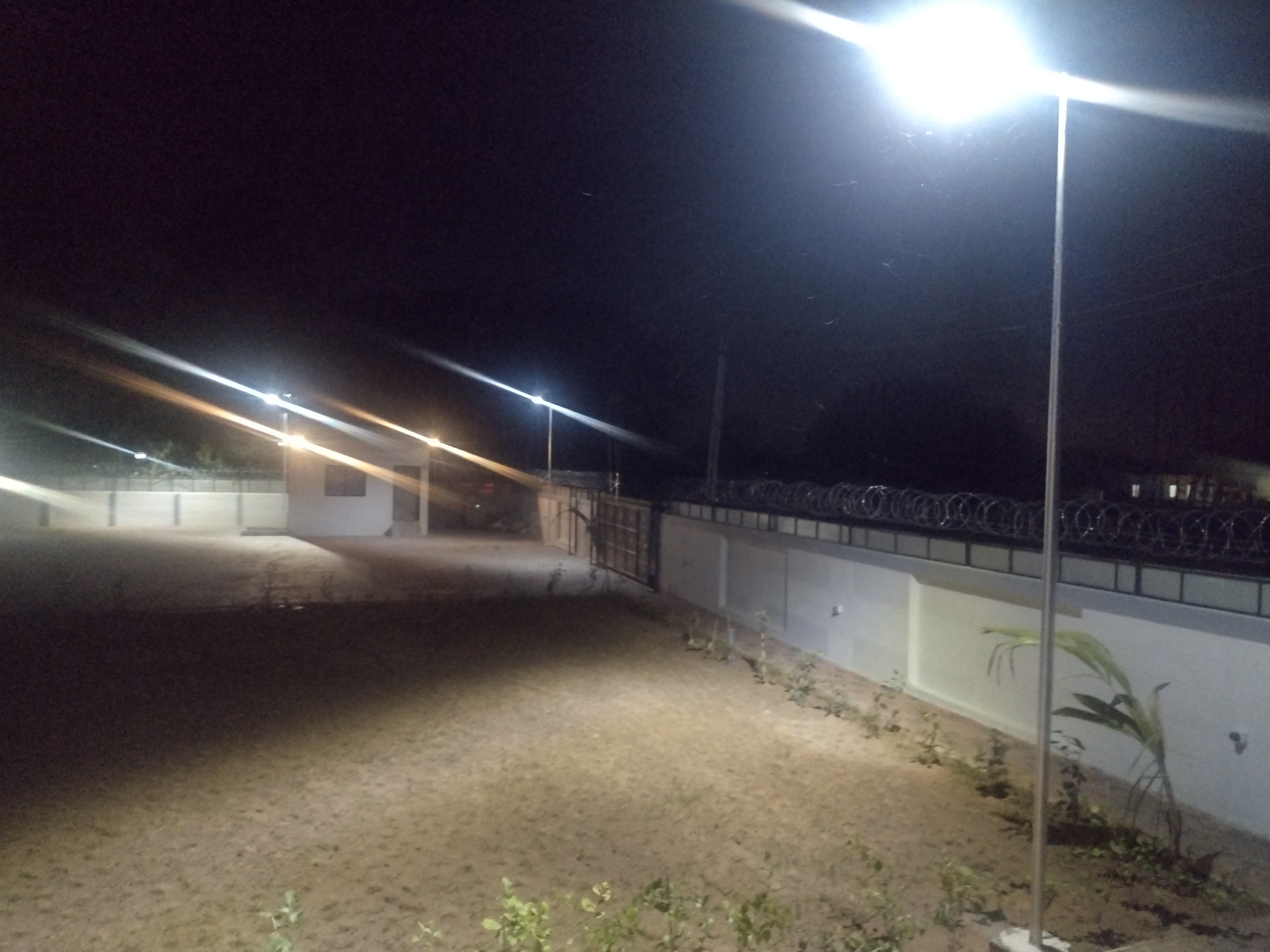 24  Watt solar street light